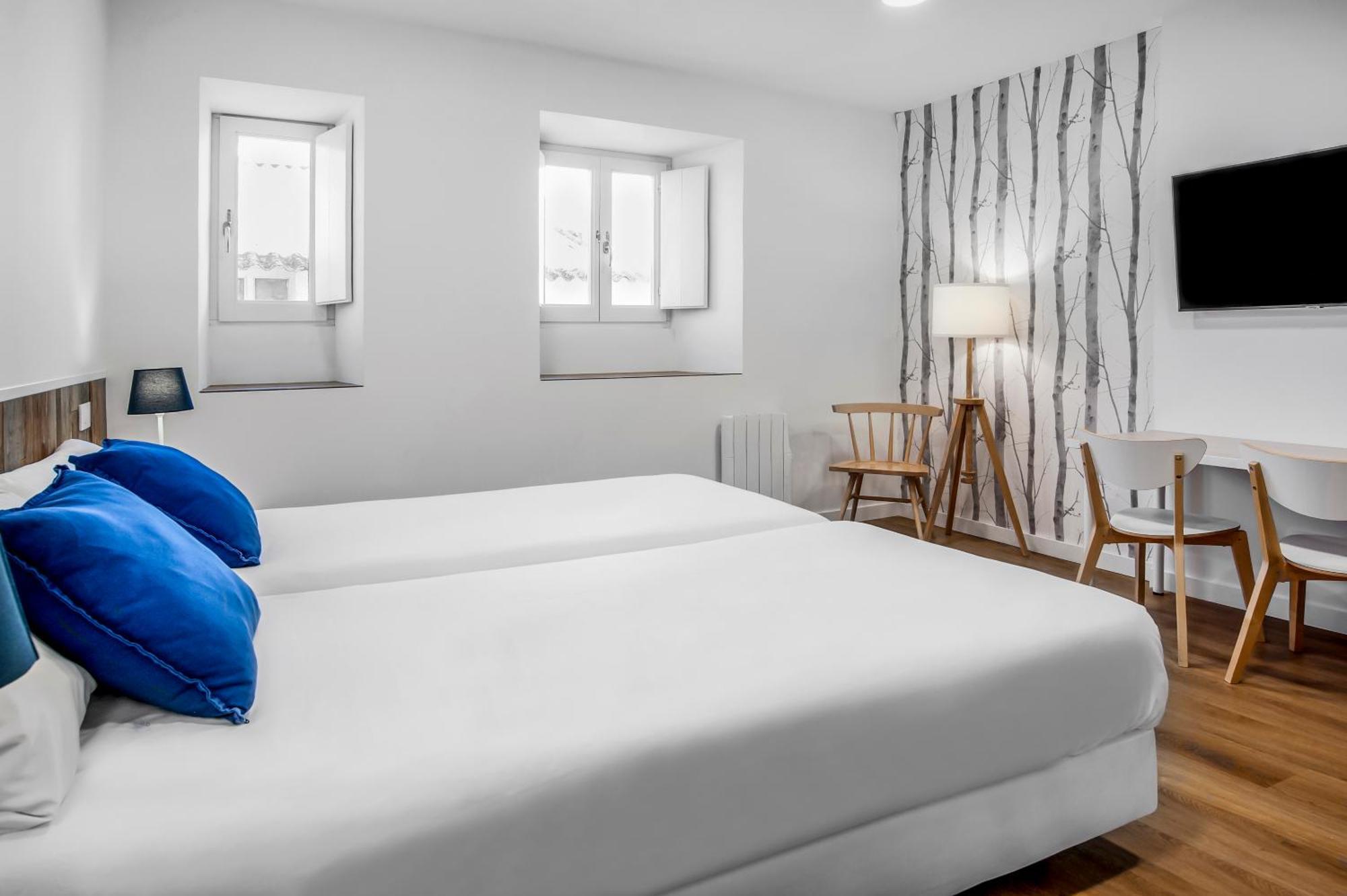 Snoe Hotel Camino Do Eume Apartamentos ปวนเตดูเม ภายนอก รูปภาพ